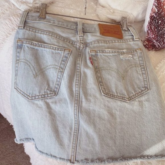 Levi's Denim Skirt - Picture 1 of 2